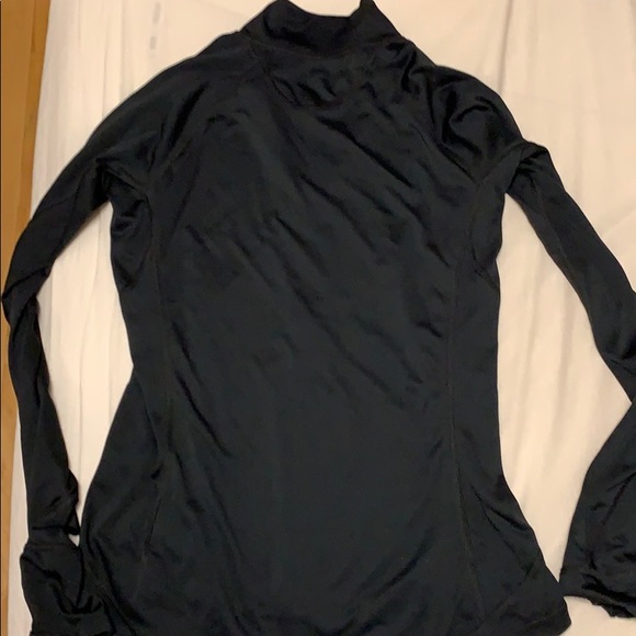 MEC sports wear top - Picture 3 of 4